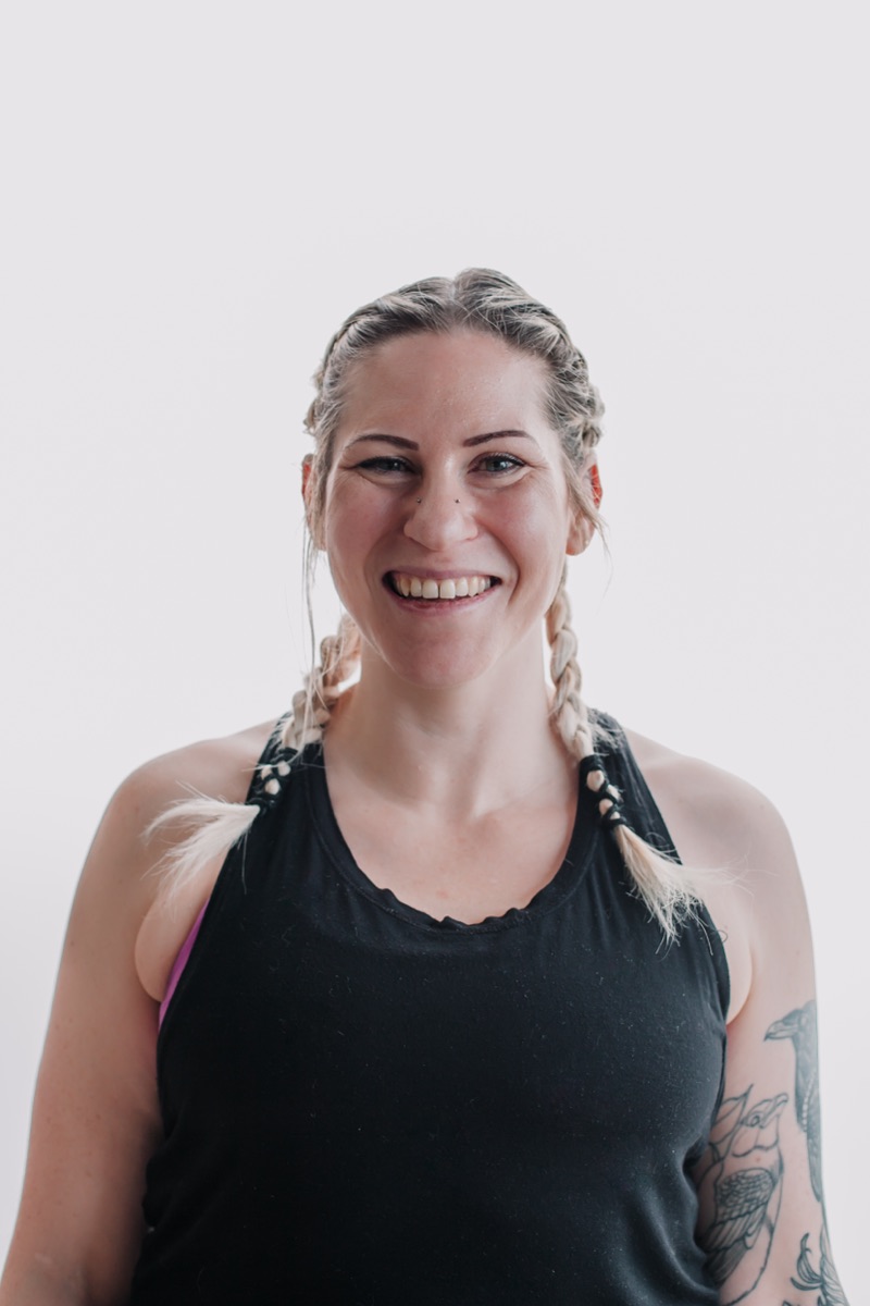 Janelle Snow, Yogalife teacher